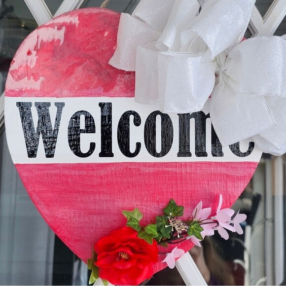 Entryway Heart Shaped Welcome Sign Wooden Floral Decoration 12 Inch Front Door - Picture 1 of 14